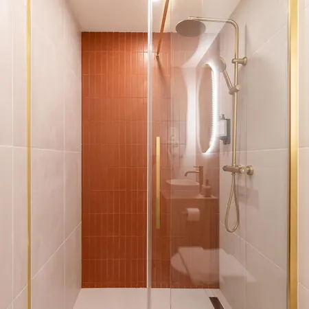 Asboth Boutique Suites, Location By Bqa Daire
